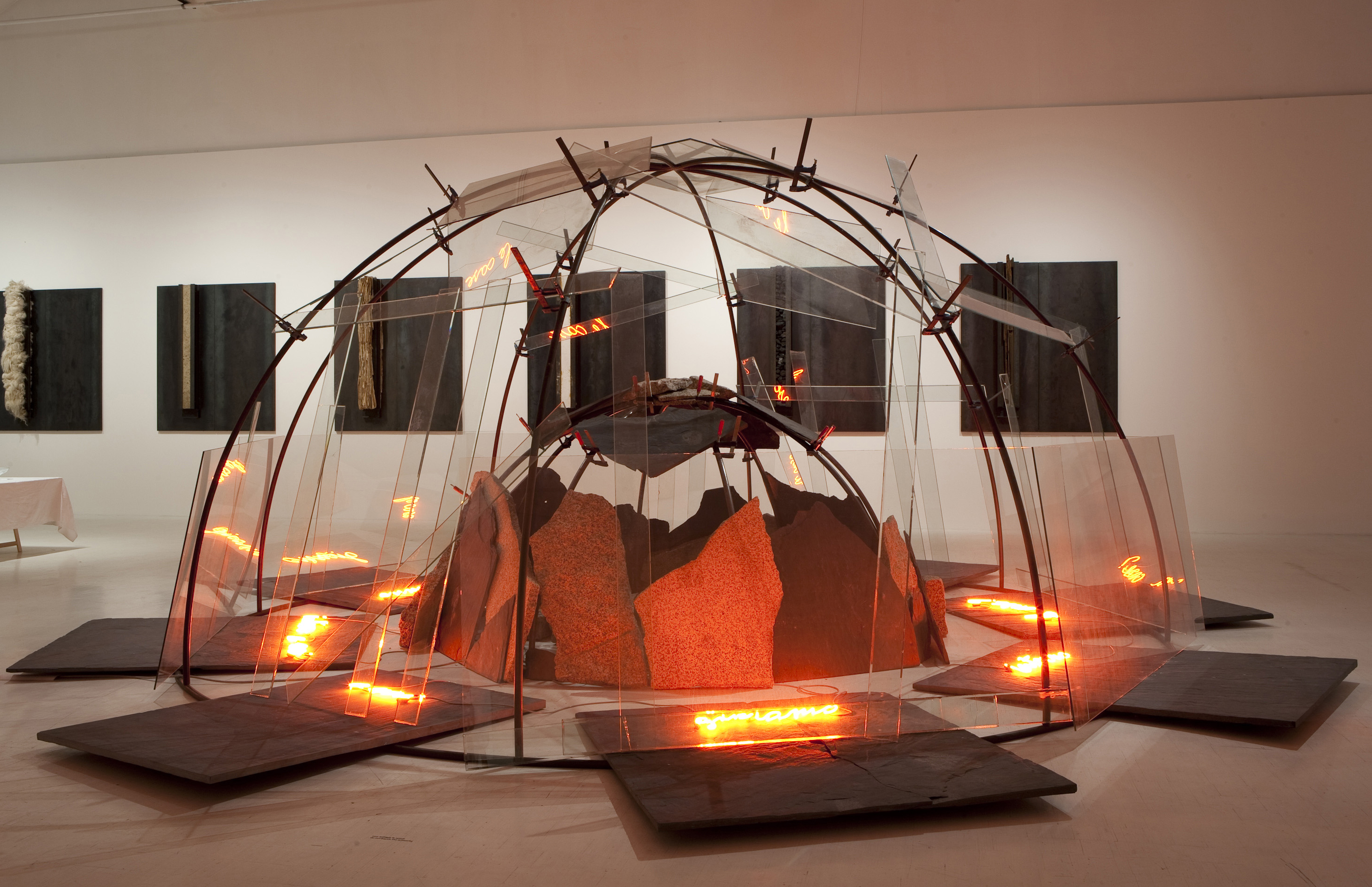 Mario Merz - Le case girano intorno a noi o noi giriamo intorno alle case